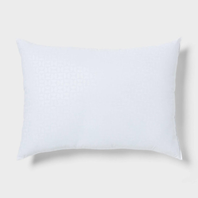 Standard/Queen Medium Allergy Protection Pillow - Room Essentials ™
