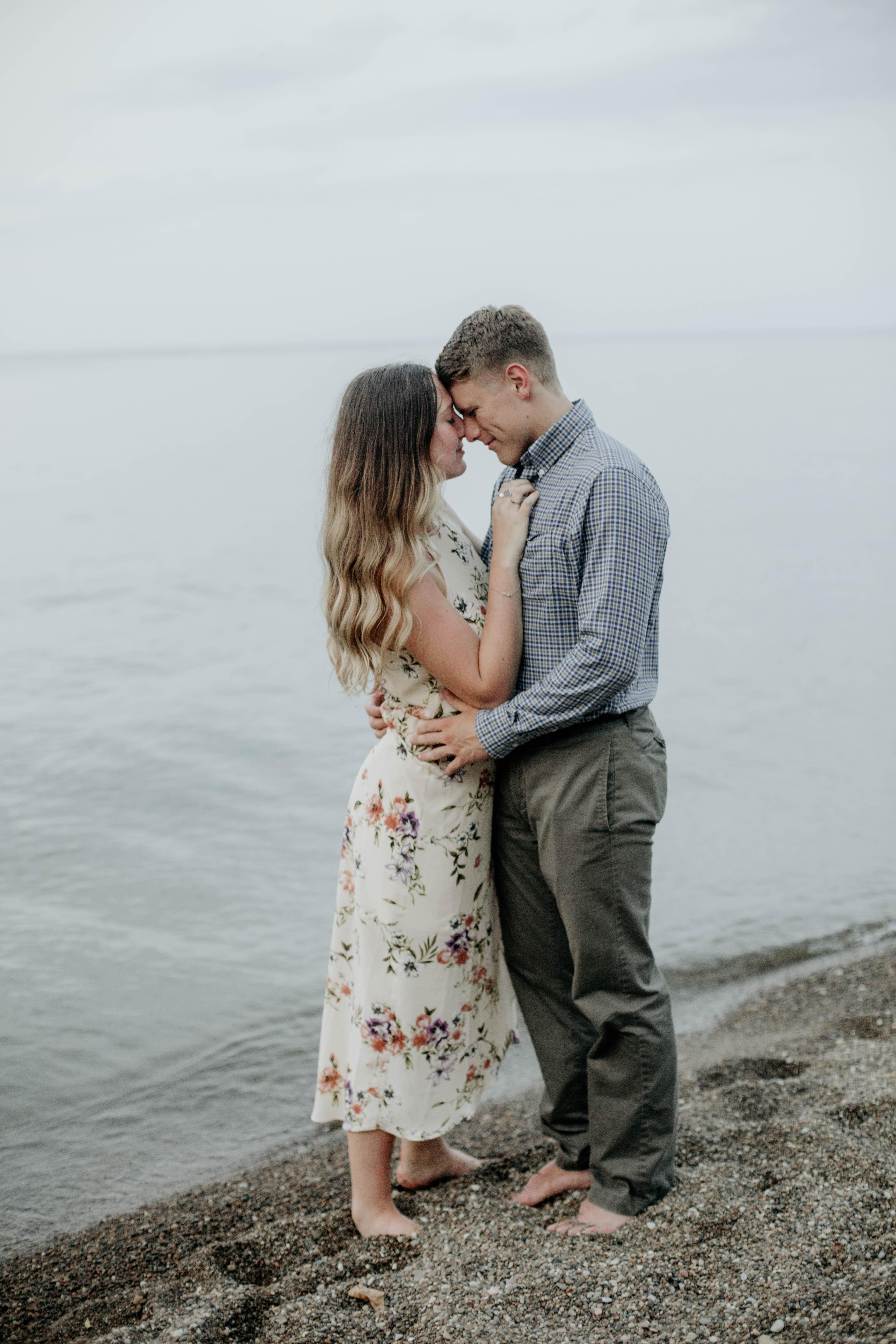 The Wedding Website of Fiona Waters and Aaron Quinn