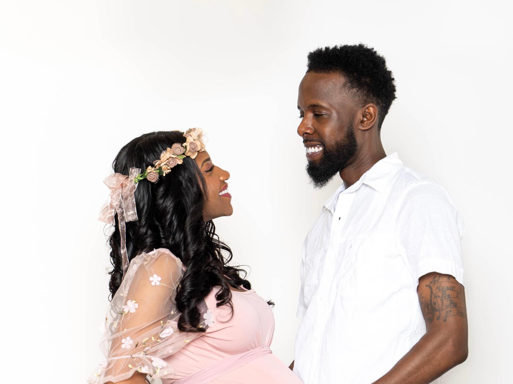 The Wedding Website of India Thomas and Devon Horne