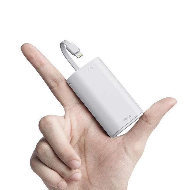 iWALK Portable Charger 9000mAh Ultra-Compact Power Bank with Built-in Cable, External Battery Pack Compatible with iPhone 13/13 Mini/13 Pro Max/12/12 Mini/12 Pro/SE 2020/11/11 Pro Max/XR/XS/X/8/7/6
