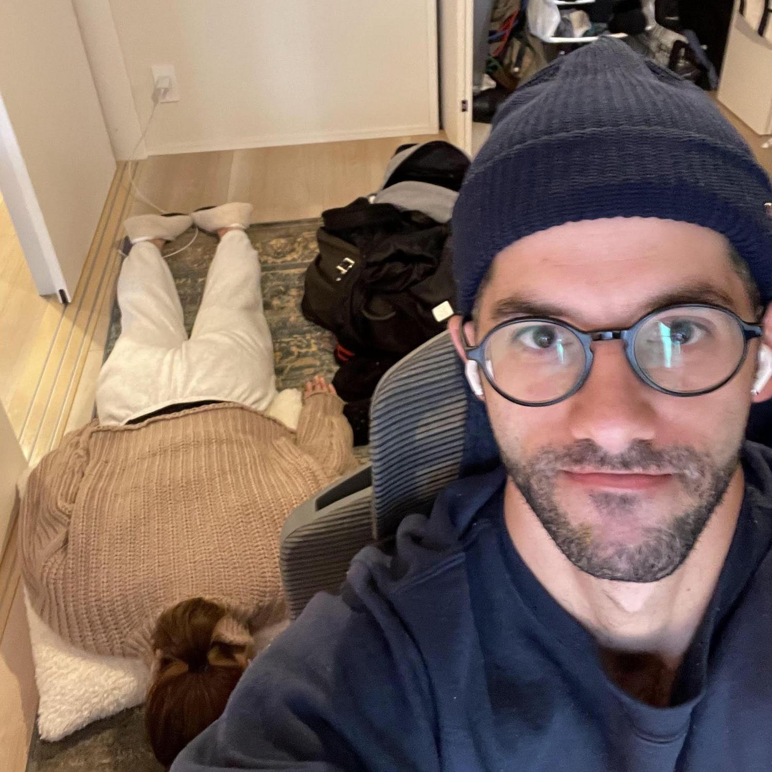 That psychopath that takes photo with the dead wife#2