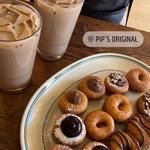 Pip's Original Doughnuts & Chai