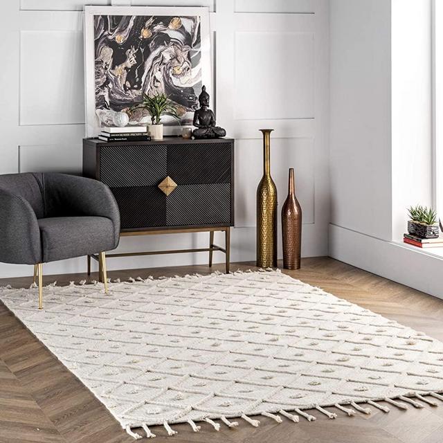 nuLOOM Jinny Moroccan Wool Tasseled Area Rug, 6' x 9', Ivory