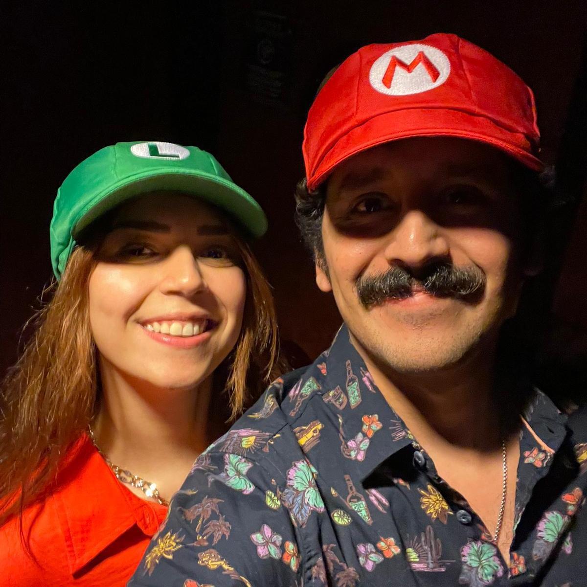 Mario & Luigi.