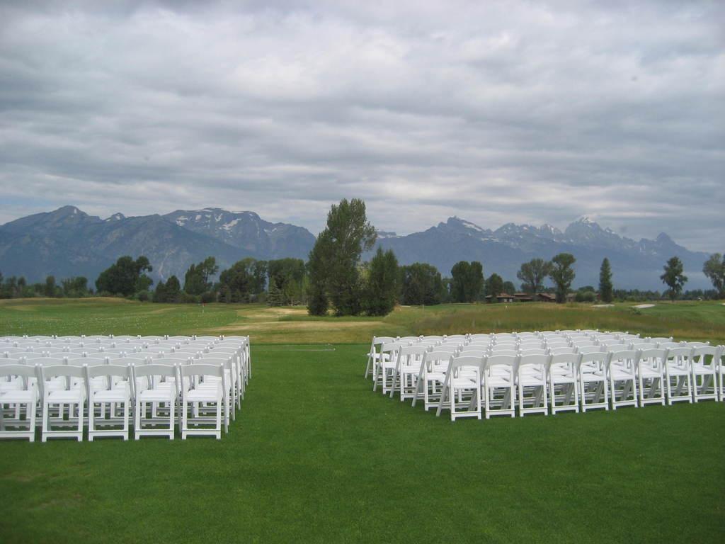 The Wedding Website of Cameron Hill and Jennifer Brown