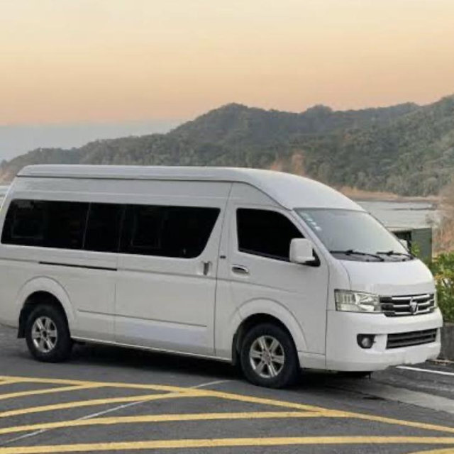 Shuttle to excursions/airport