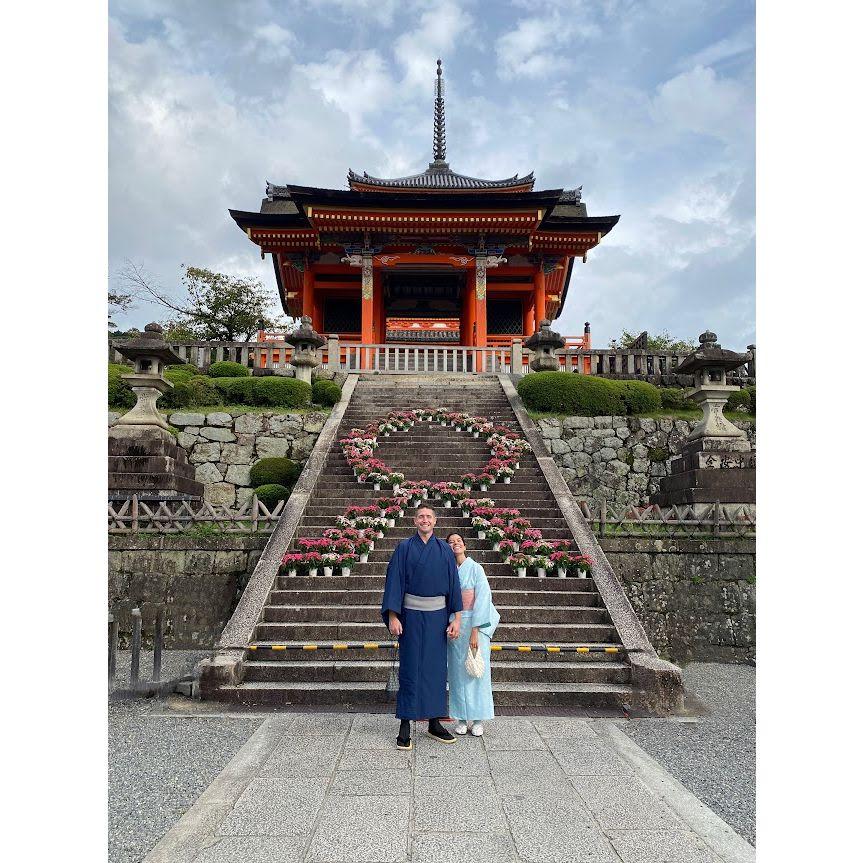 Rented kimonos and walked around Kyoto, Japan (October 2023)