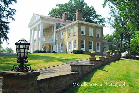 The Wedding Website of Taylor Axene and Chris Mullinax