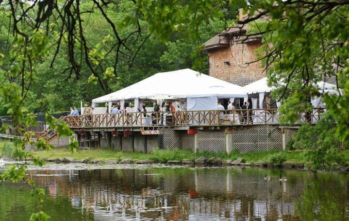The Wedding Website of Nell Kessler and Henry Cummings