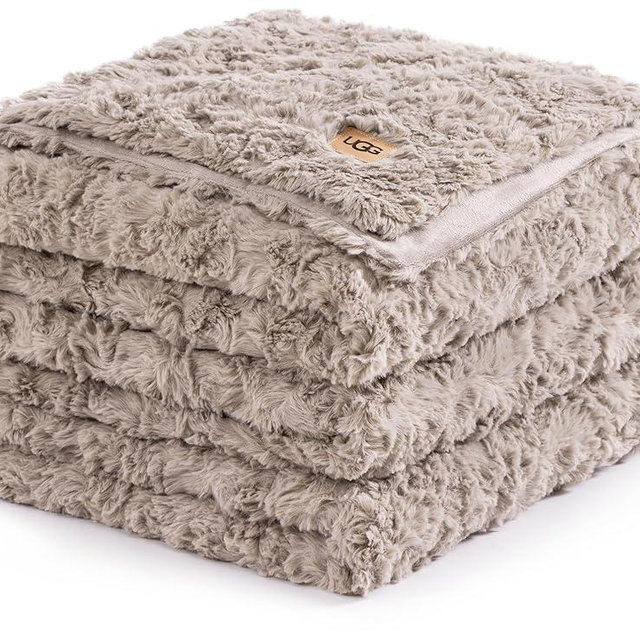 UGG Faux Fur King Blanket for Bed, Double-Sided Soft Blanket, Warm Large Throw for Couch, Washable California King Bedding, Luxury Bedroom Decor, 110" x 90", Oyster Brown (Adalee)