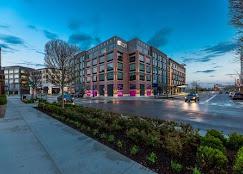 The Wedding Website of Libby Calland and Colin Burdette