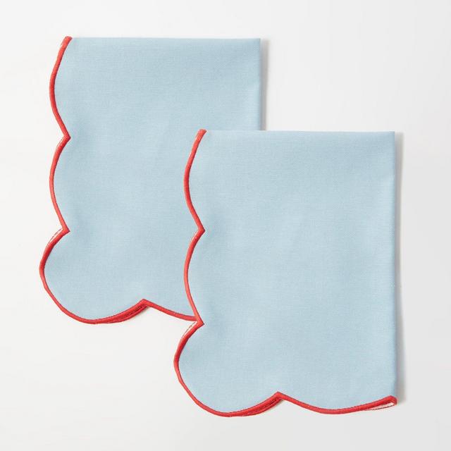 Mrs. AliceSet of two scalloped cotton placemats