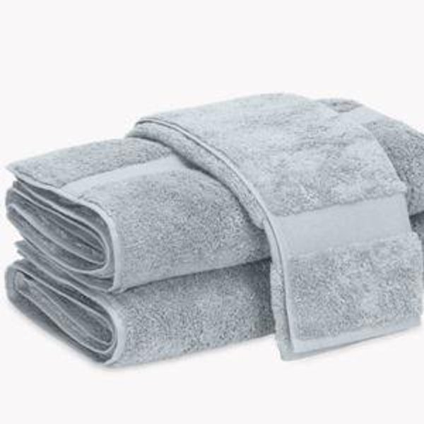 Matouk Lotus Towel Set