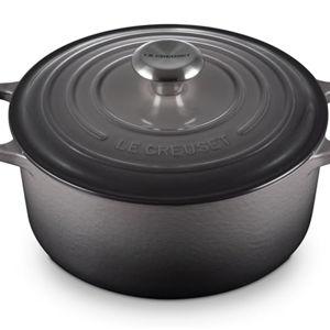 Signature Round Dutch Oven