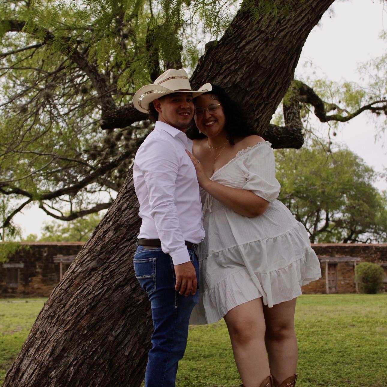 Engagement photoshoot/Sesión de fotos de compromiso 💍🤍