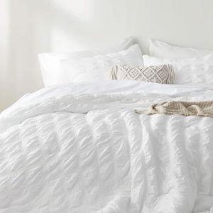 GentleSoft™ Seersucker Bed-in-a-Bag | Bedsure®