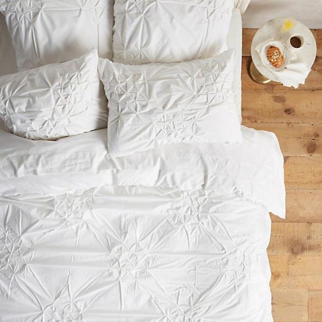 Claremore Queen White Duvet