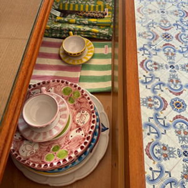 Popolo Handcrafted ceramics and linen