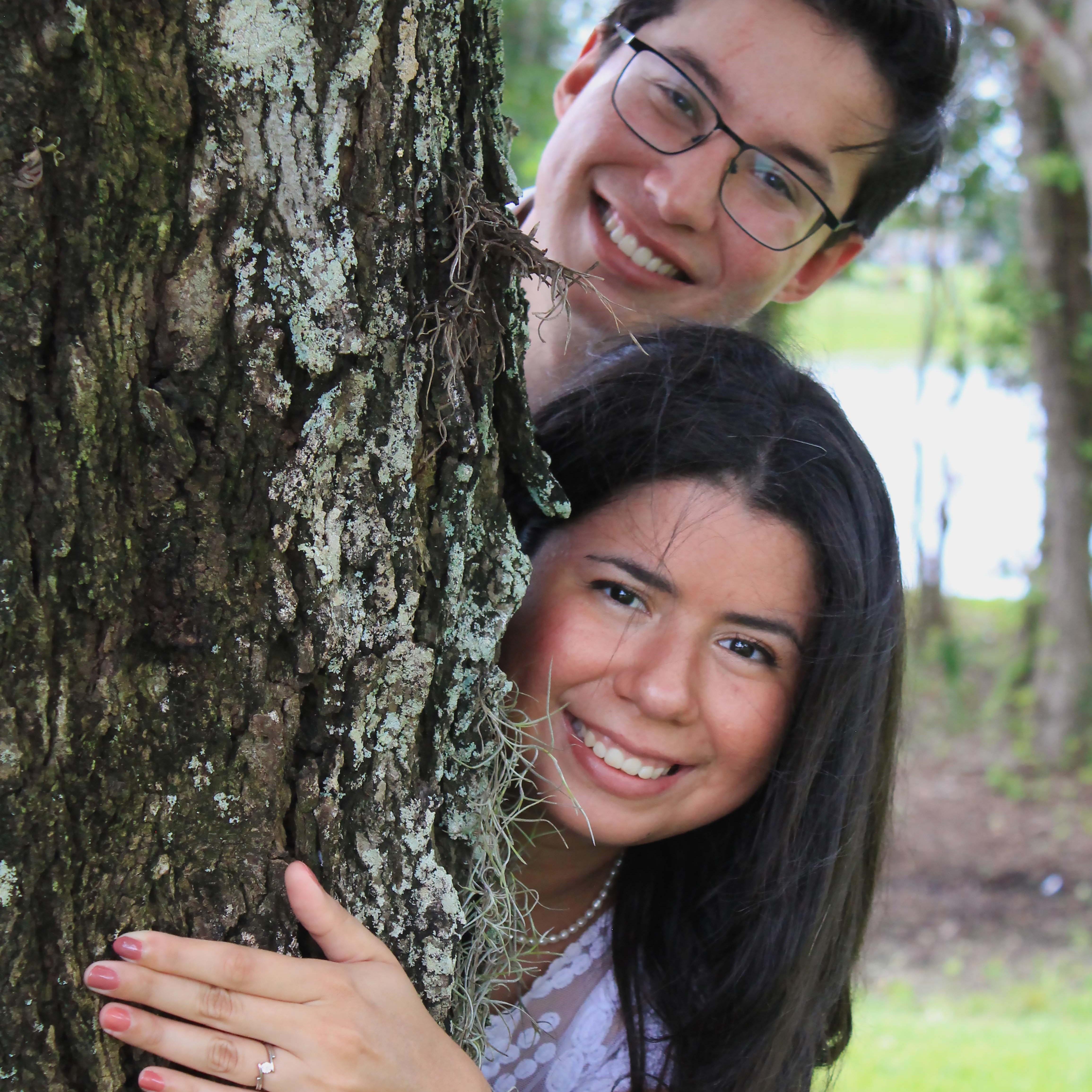 Sesión de fotos de compromiso. / Engagement photoshoot.