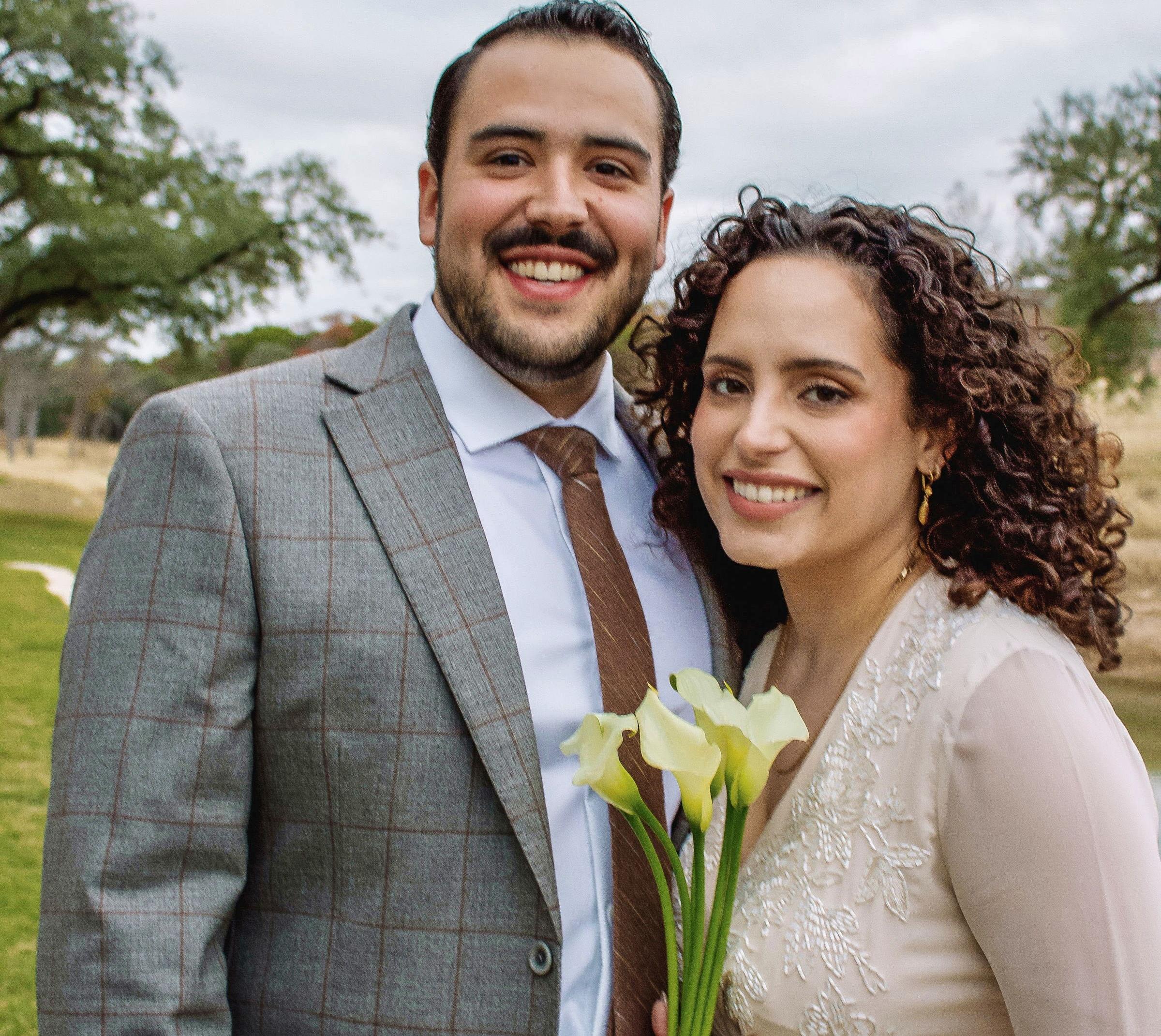 The Wedding Website of Claudia Bernier and Emilio Cavazos - Escobar
