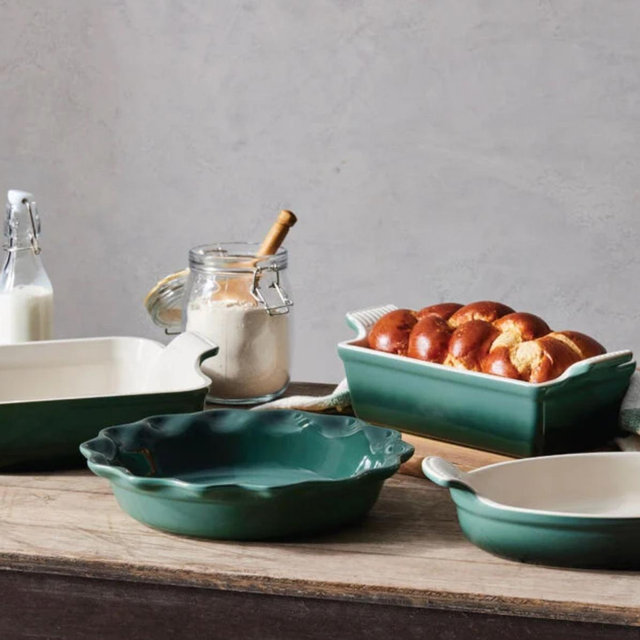 Heritage 4-Piece Bakeware Essentials Set (Color: Artichaut)