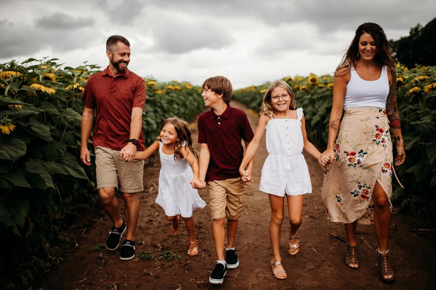The Wedding Website of Joshua Lyons and Kristin Kempen