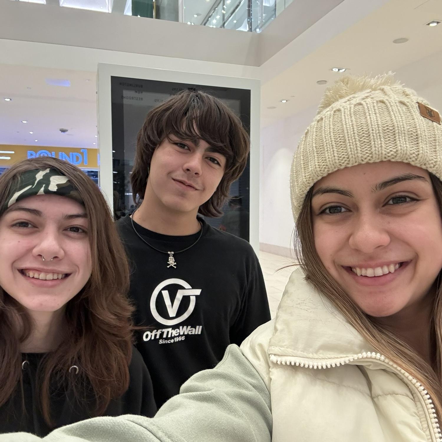 Rae with her sibs