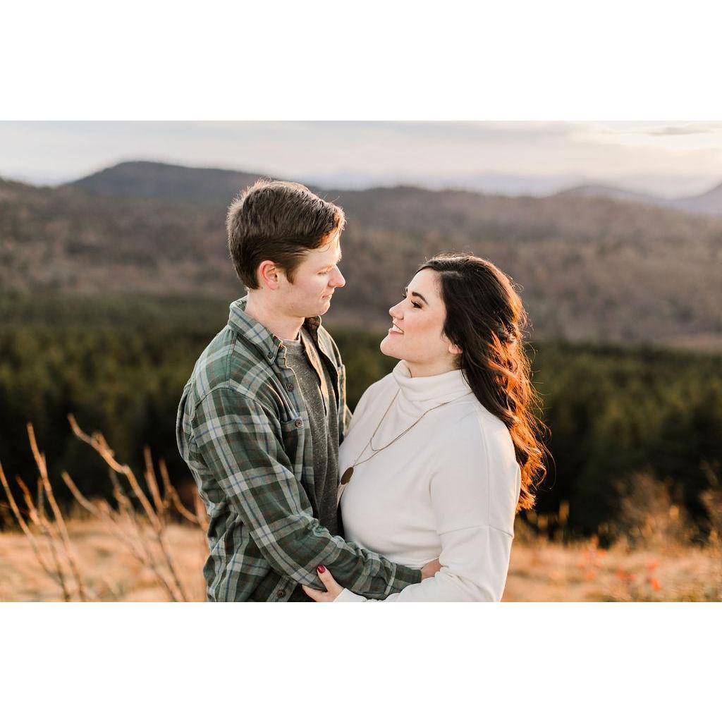 Engagement photos in the mountains.
Photographer: Amber Hatley Photography