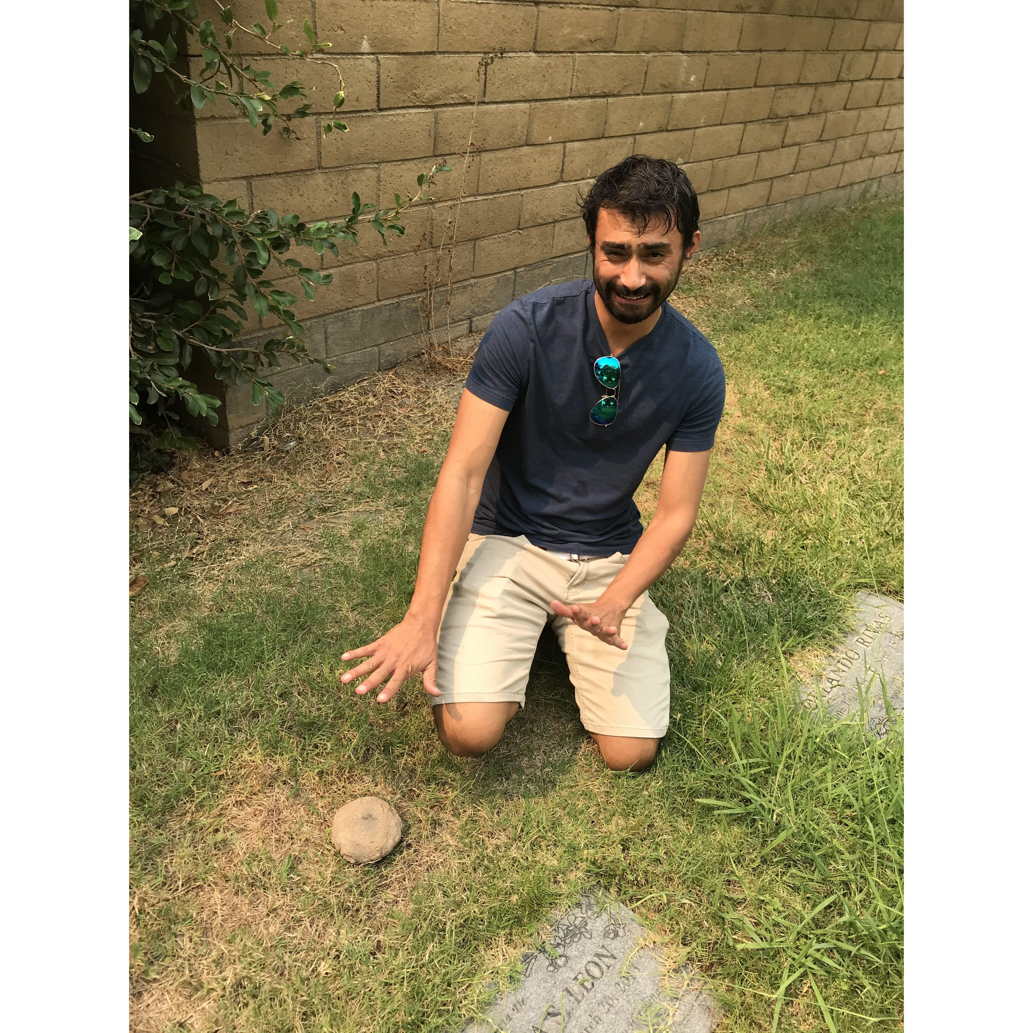 Jillaine introduced Jerrome to letterboxing for his birthday. It might have been a little weird to take him to a cemetery when they weren't even boyfriend/girlfriend yet, but he had fun.