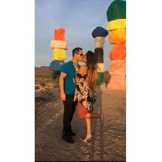 Foot popping kisses as we visit the 7 Magic Mountains!
