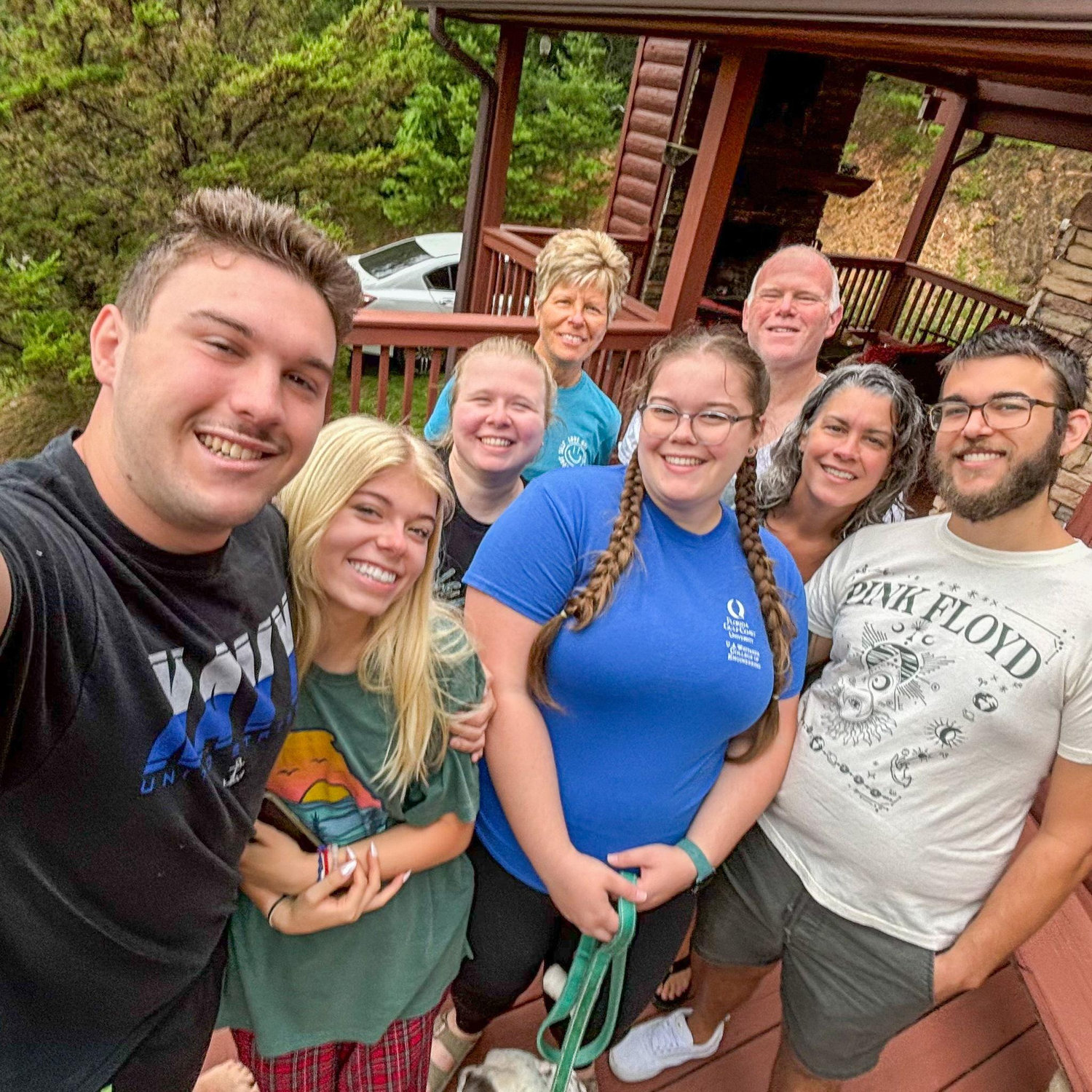 The families together at Jack's cabin <3