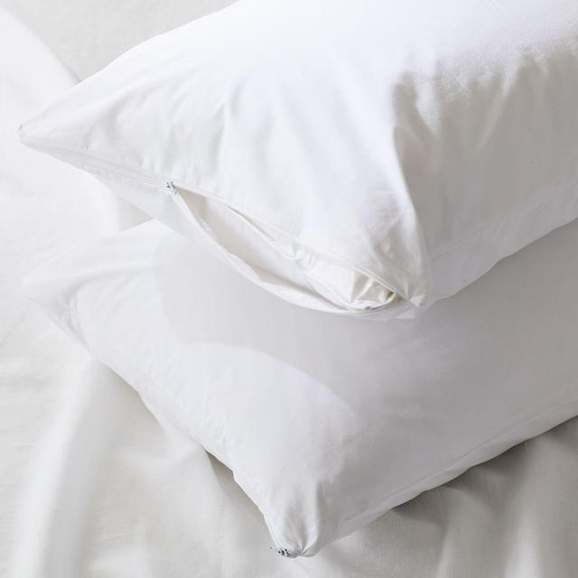 Pillow Protector, Standard Pillow, White