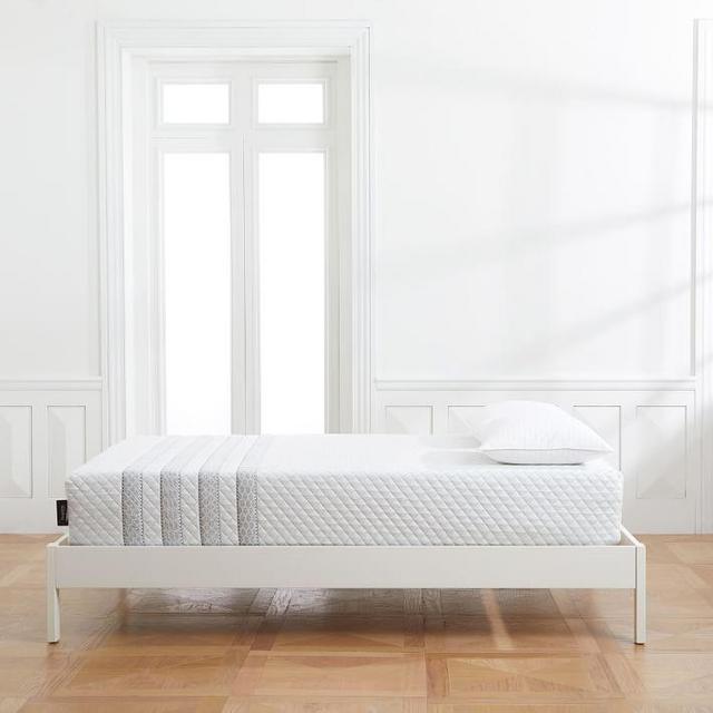 Leesa Hybrid Mattress