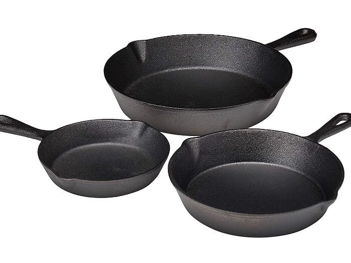 Cast iron skillet set