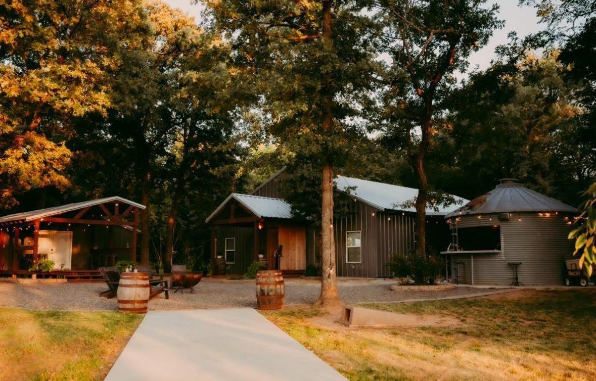 The Wedding Website of Madyson Mclain and Beckham Smith