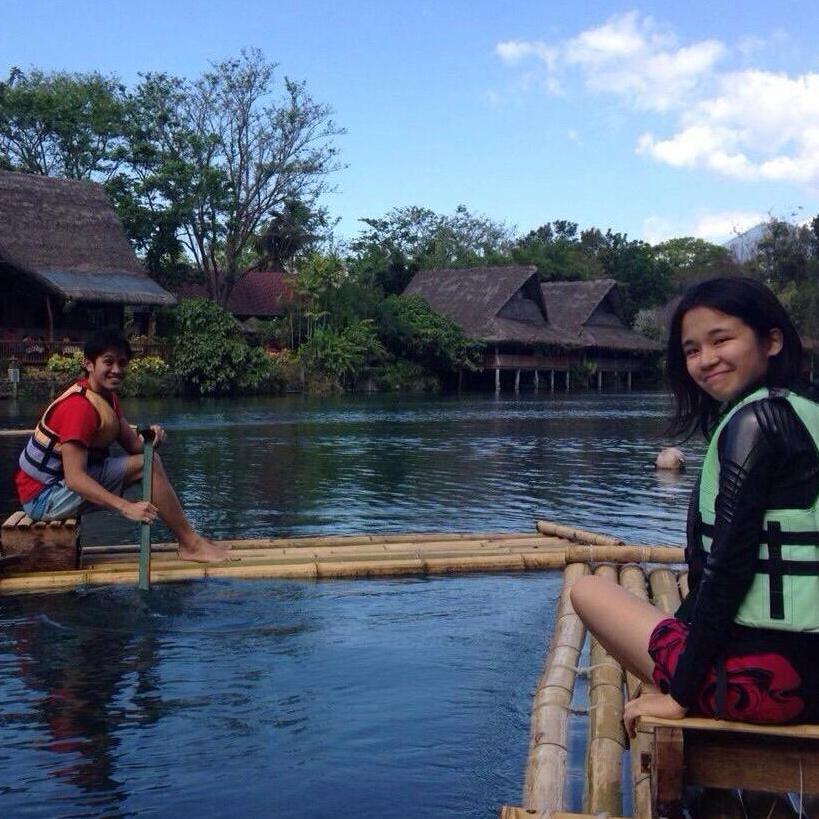 "travel together, raft apart"