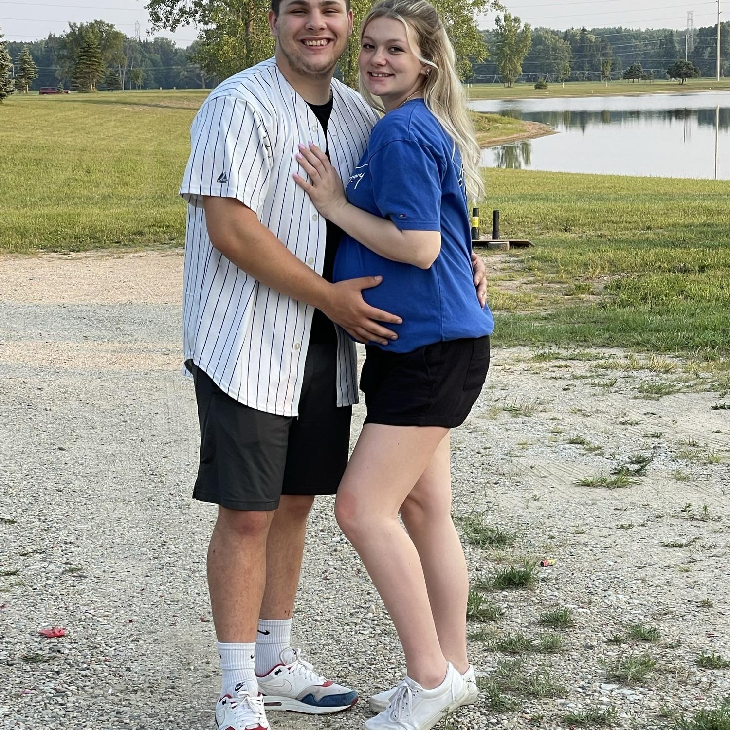 9 months pregnant but still celebrated the 4th!