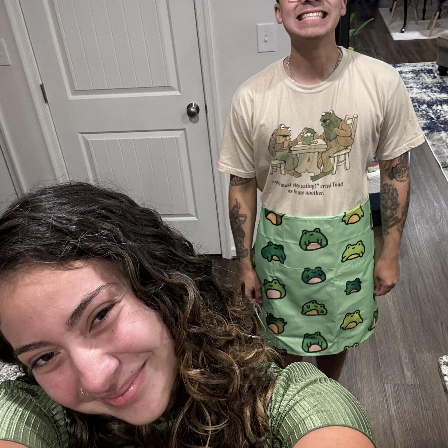 Another frog sponsored fit and smile from Austyn. Can't cook without his apron.