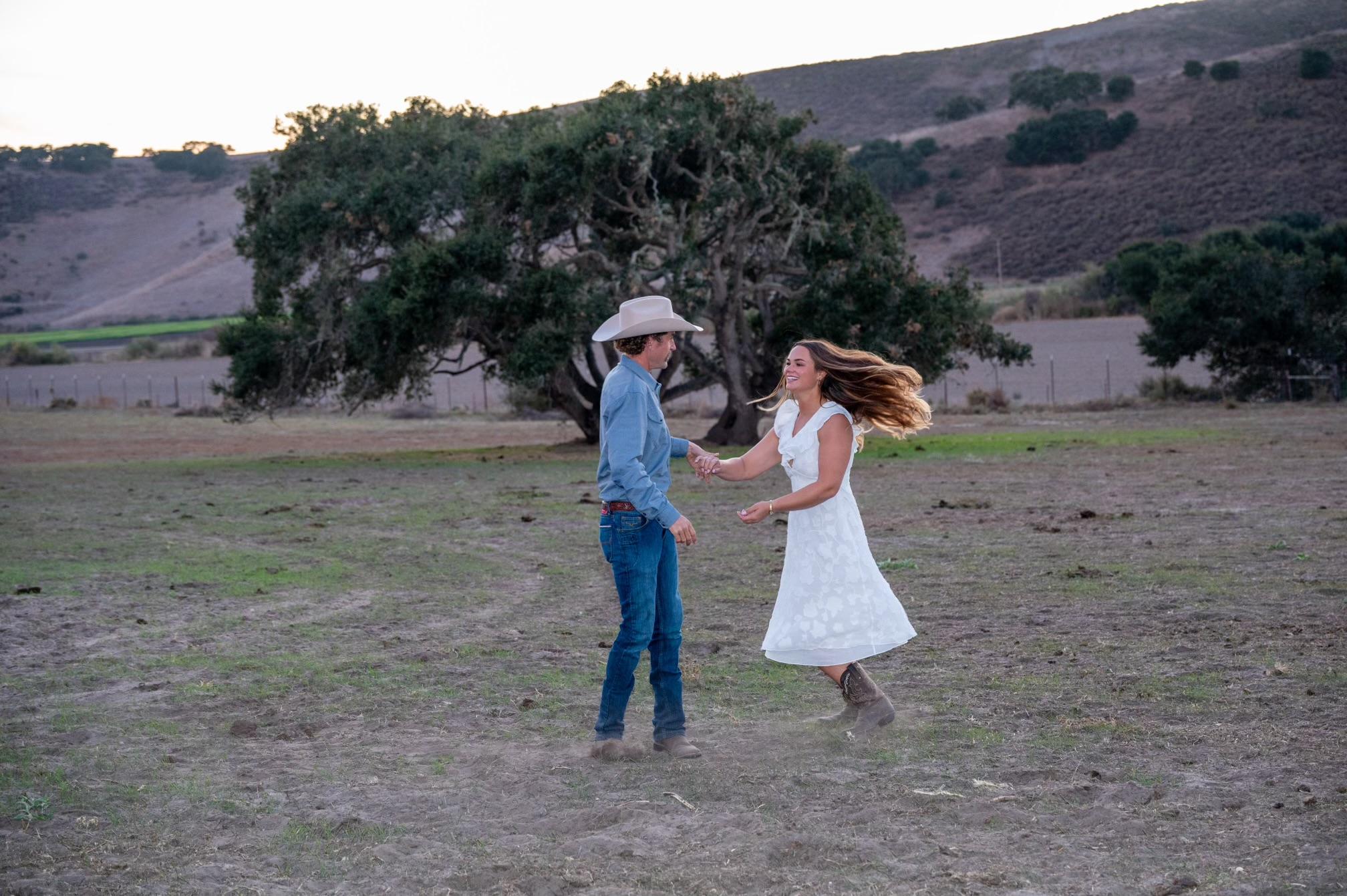 The Wedding Website of Annie Ackert and Call McCarty