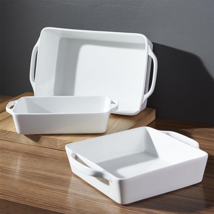 Small baking deals dish