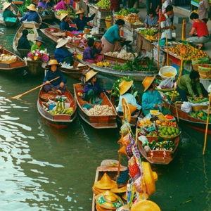 Bangkok Thiland Floating Market and Train Market Experience