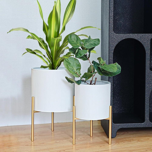 ARNIS Modern Planter Pots, Round Large Planters with Stand, Decorative Planters, Metal Pots with Drainage Holes for Living Room, Office, Garden or Balcony, 8.25 &10.5 Inch, White & Gold