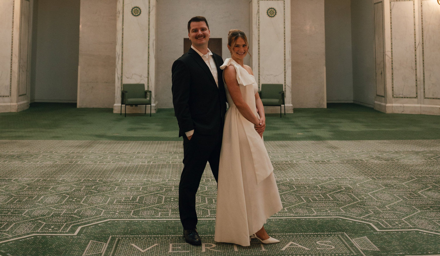 The Wedding Website of Melanie Holzer and John Duncan