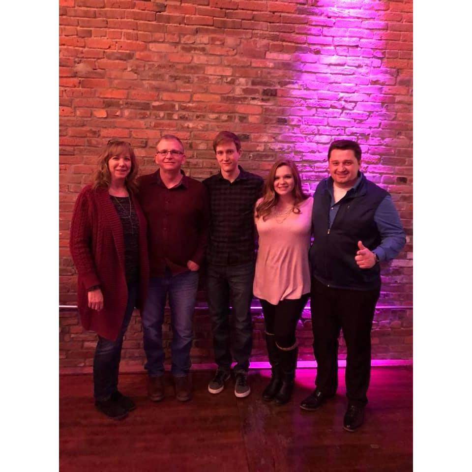 Dueling Pianos was so much fun with family!