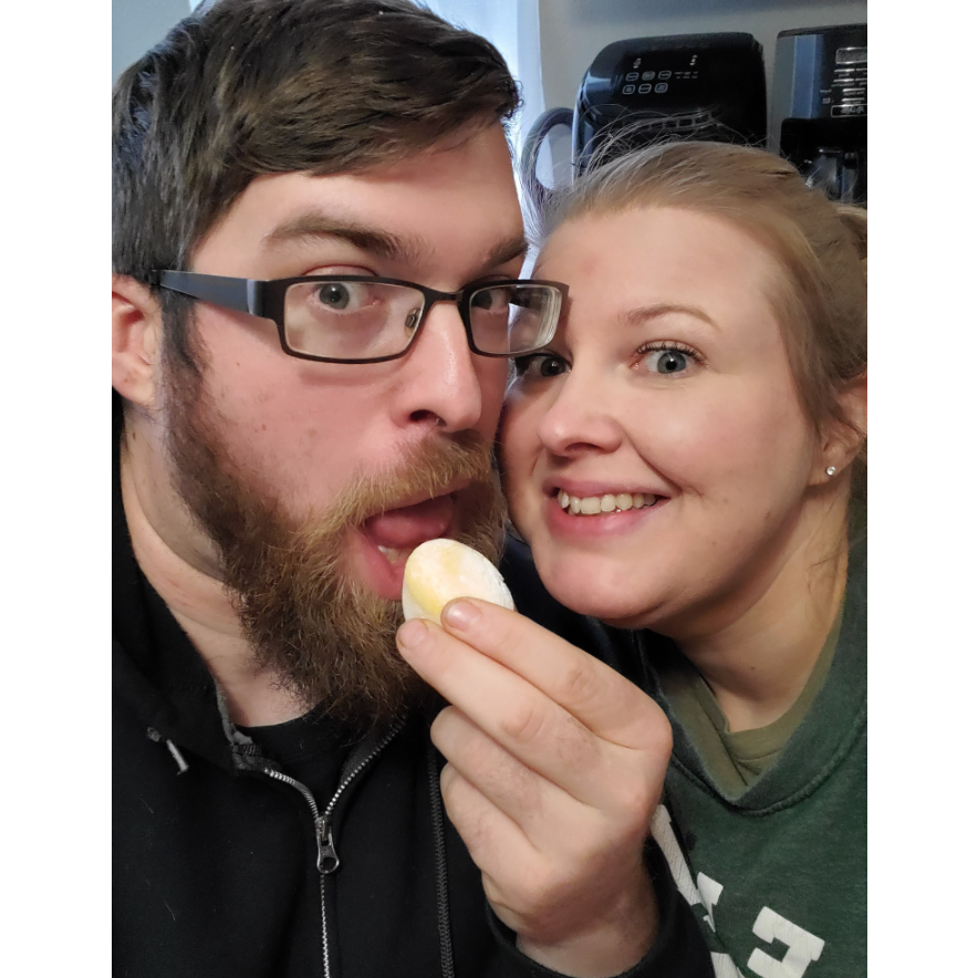 Yum... mochi!  We share a love of food. Lol.