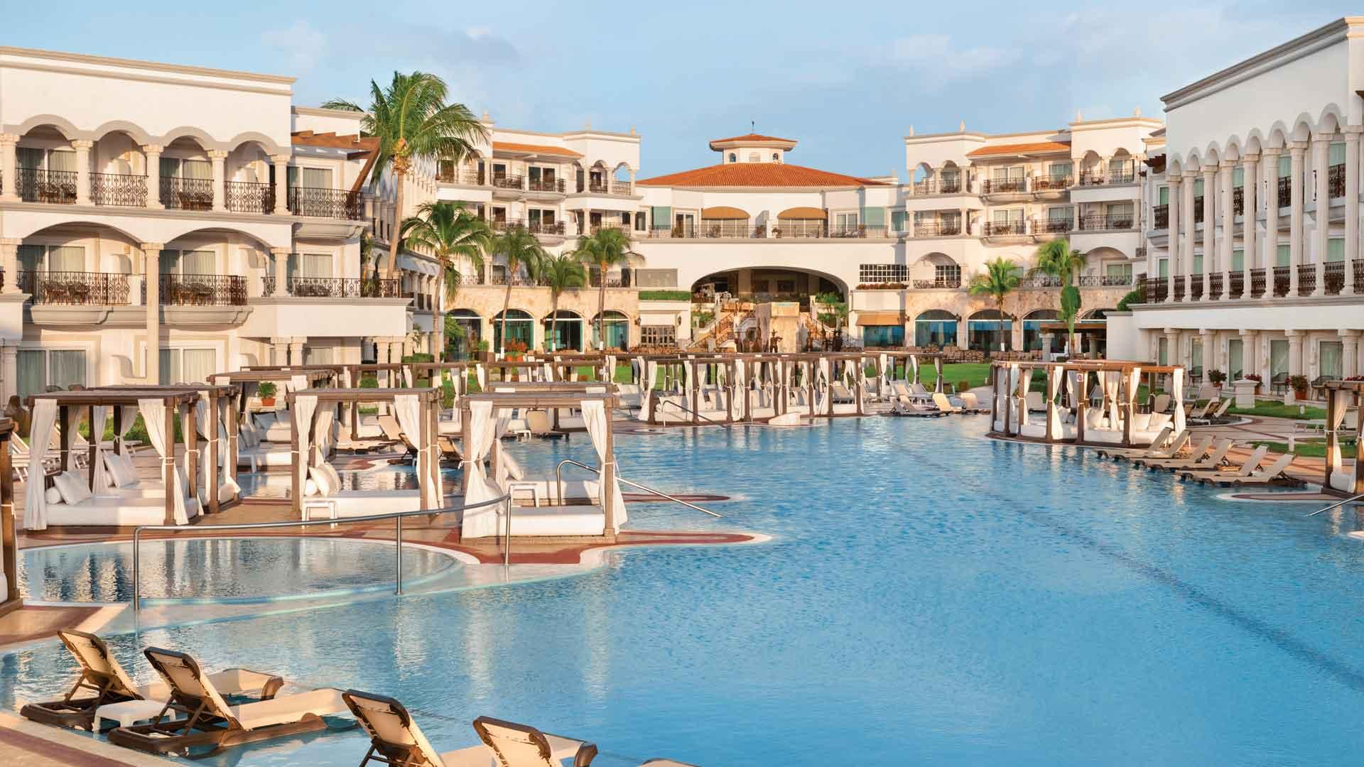 The Wedding Website of Adriana Arauz and Giovanni Rojas