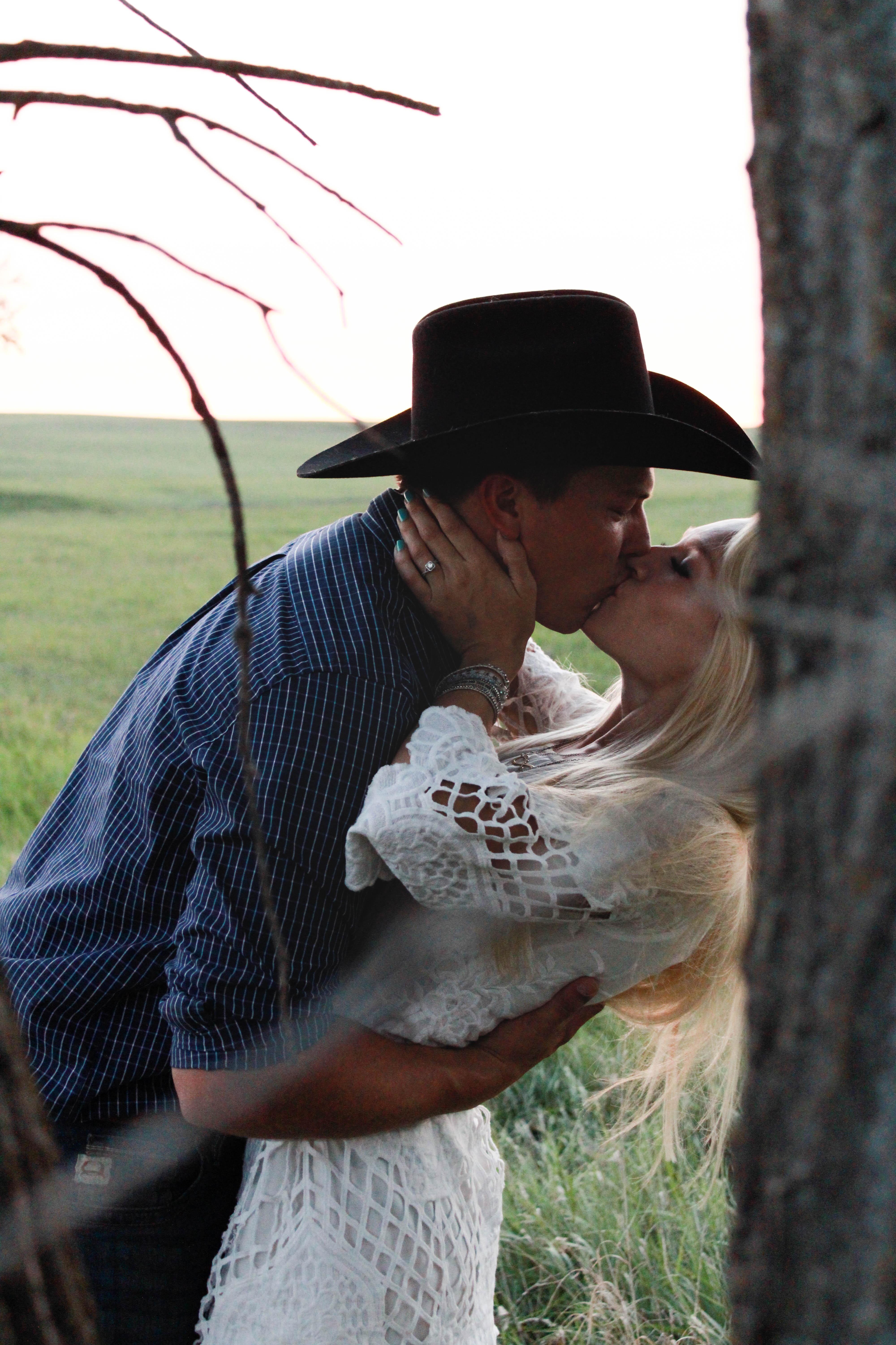 The Wedding Website of Allisha Dworshak and Briar Vogel