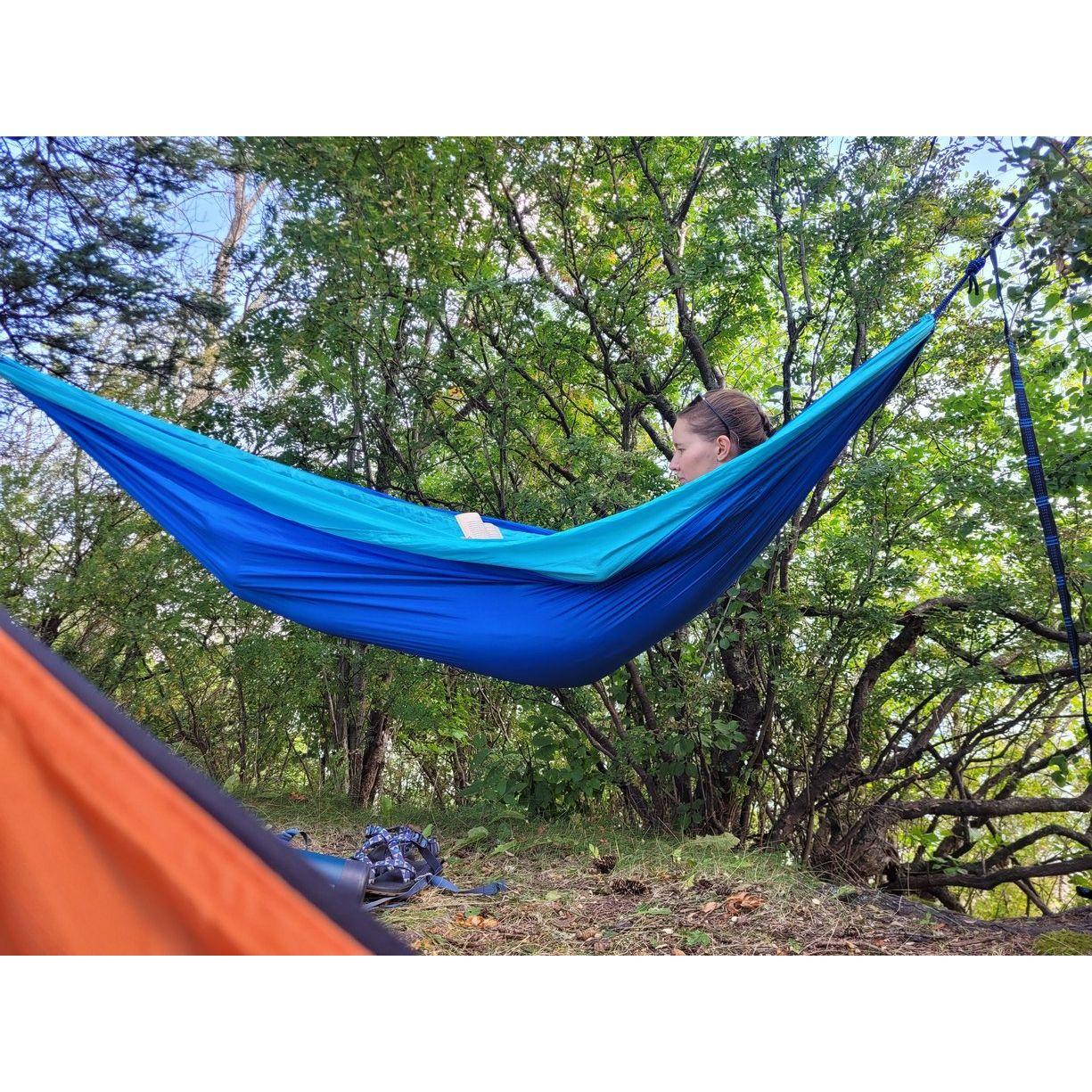 Our first reading-in-hammock date!