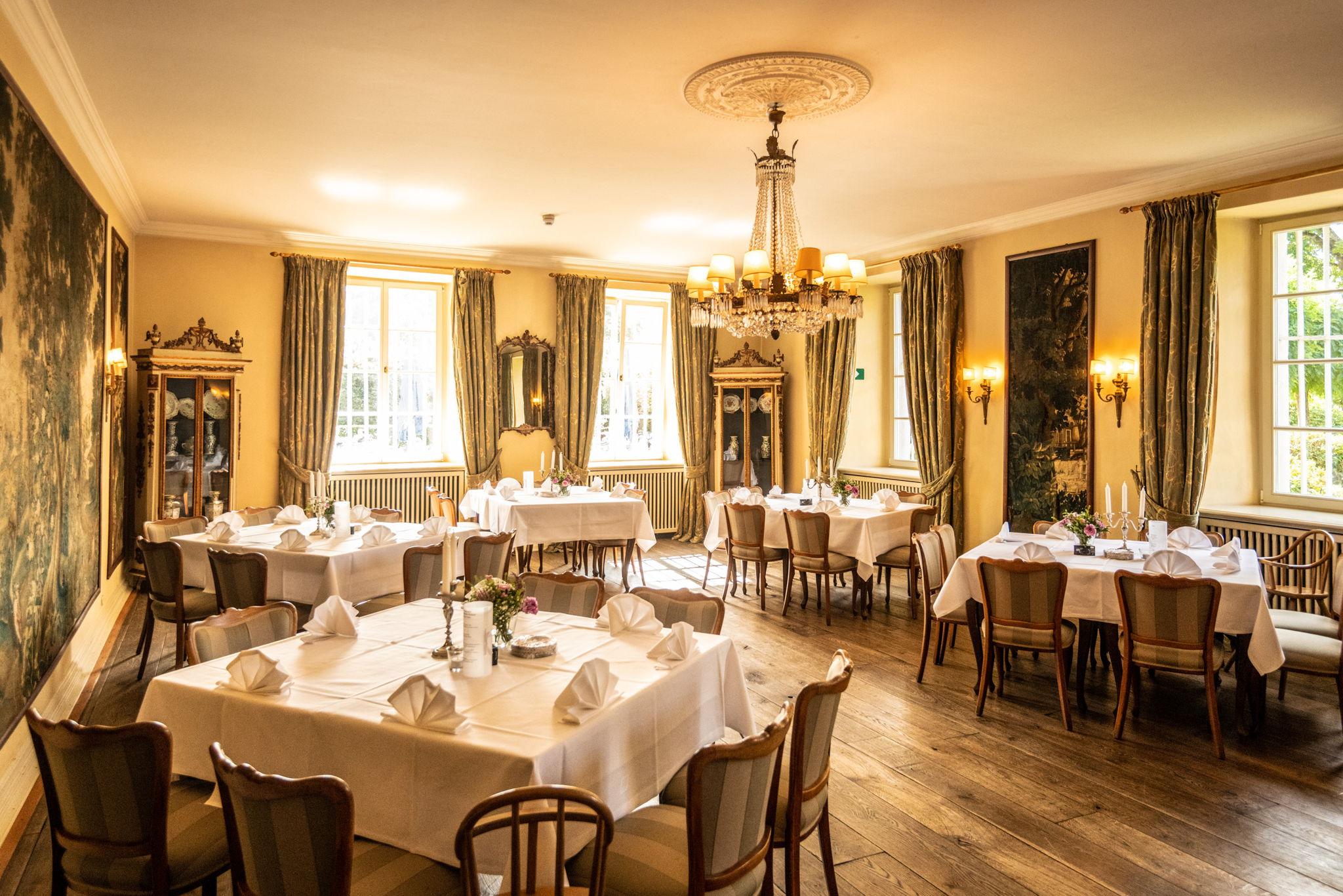 The Wedding Website of Sarah Blauvelt and Julian Comes
