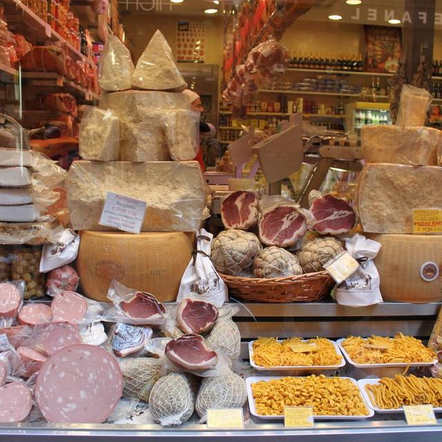 Private Food Tour of Bologna (Honeymoon)